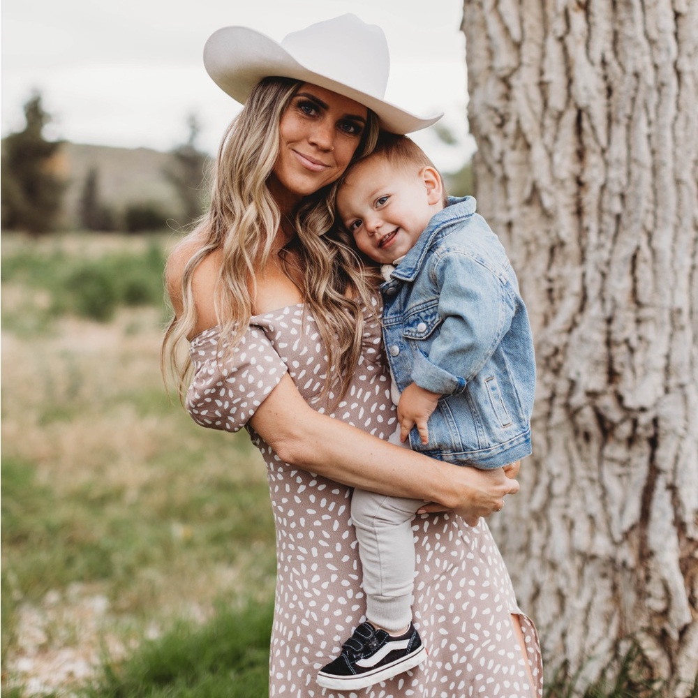 Meet your Posher, Alexandra